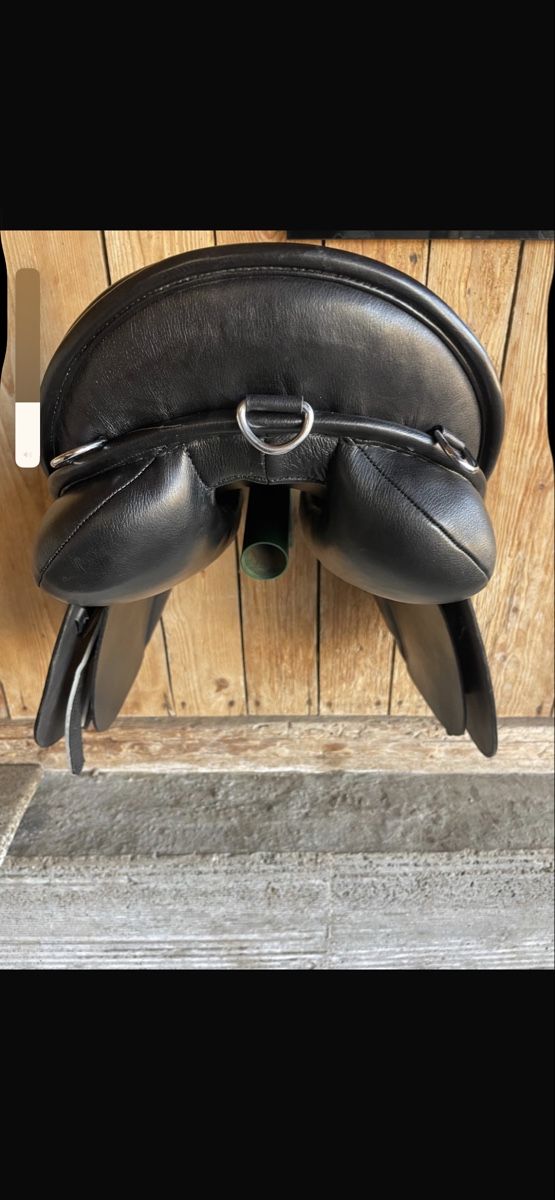 Selle & Accessori: Trekking Sattel 18 Zoll black – Nuovo (secondo la descrizione) da Hombrechtikon venduto da Anton1669 1
