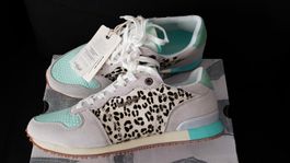 Sneakers aus natürlichenm Wildleder Pepe Jeans Größe 38.