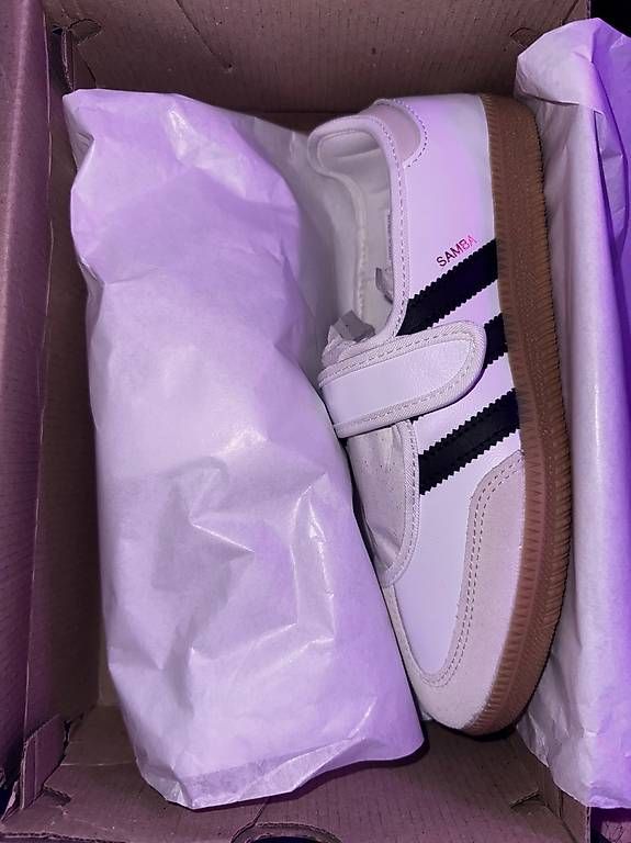 Chaussures femmes: Adidas Samba Jane  – Neuf avec emballage d'origine à Sion par bry_y9r5