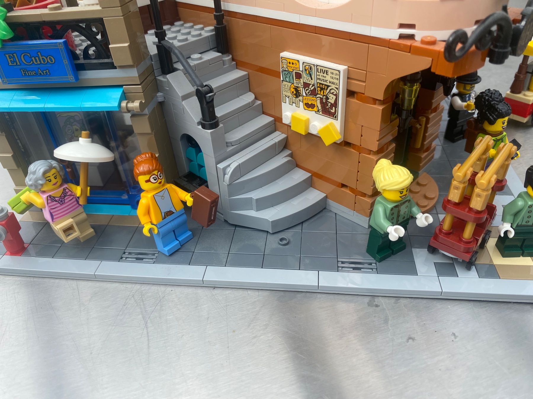 Lego Giocattoli: Lego 10297 Boutique Hotel gebraucht – Usato da birrhard venduto da Nosara7 3