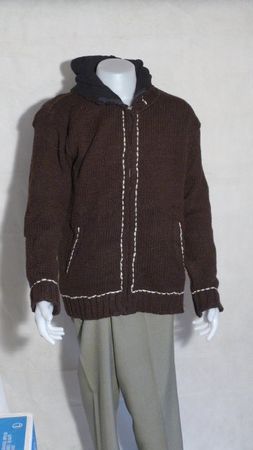Warme Strickjacke mit Kapuze, Braun, Ideal für den Winter!