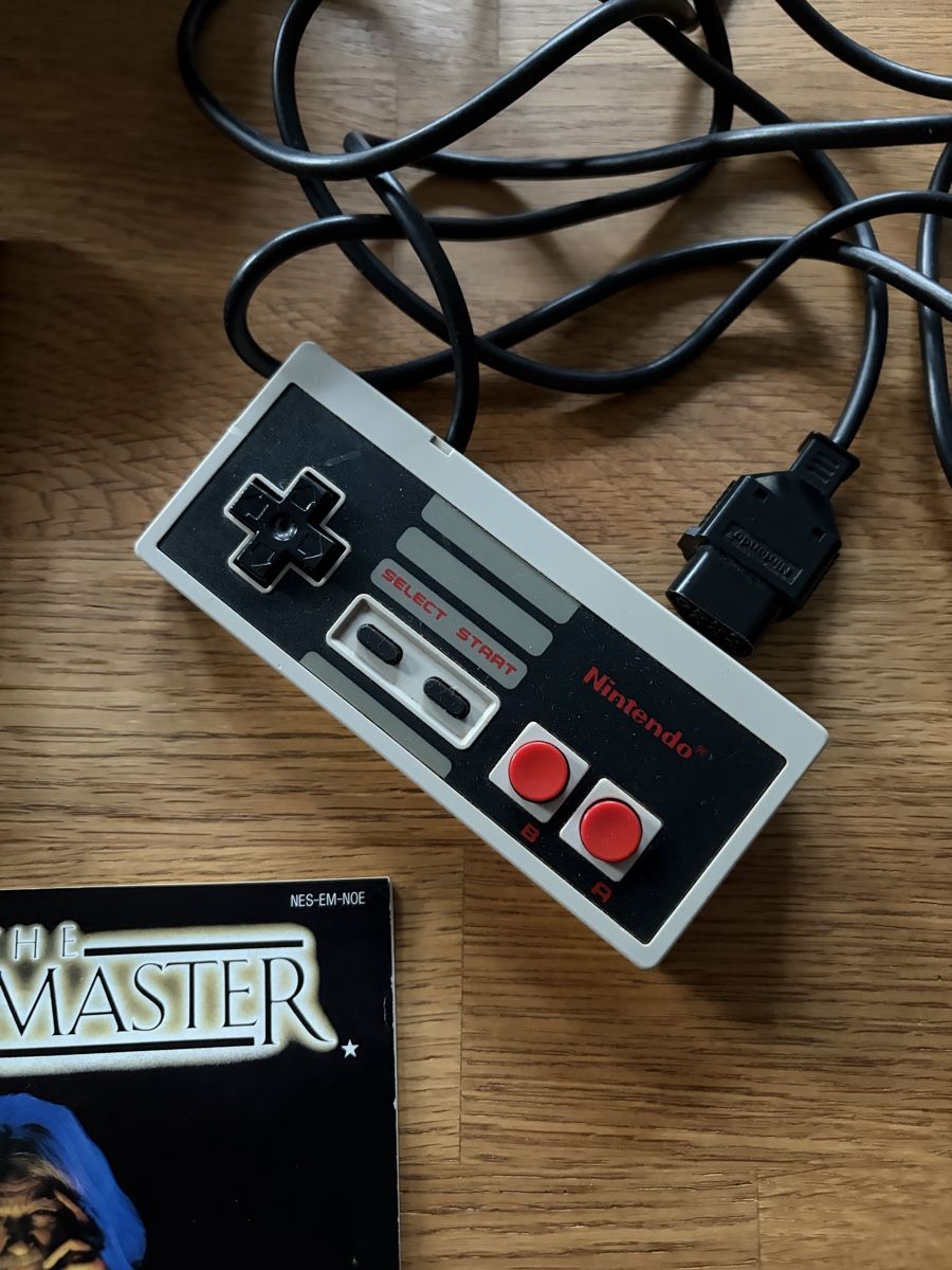 Nintendo Console: NES Konsole - 2 Controller - 1 Spiel - Top Zustand – Usato da Baden venduto da tob_t8gw 2