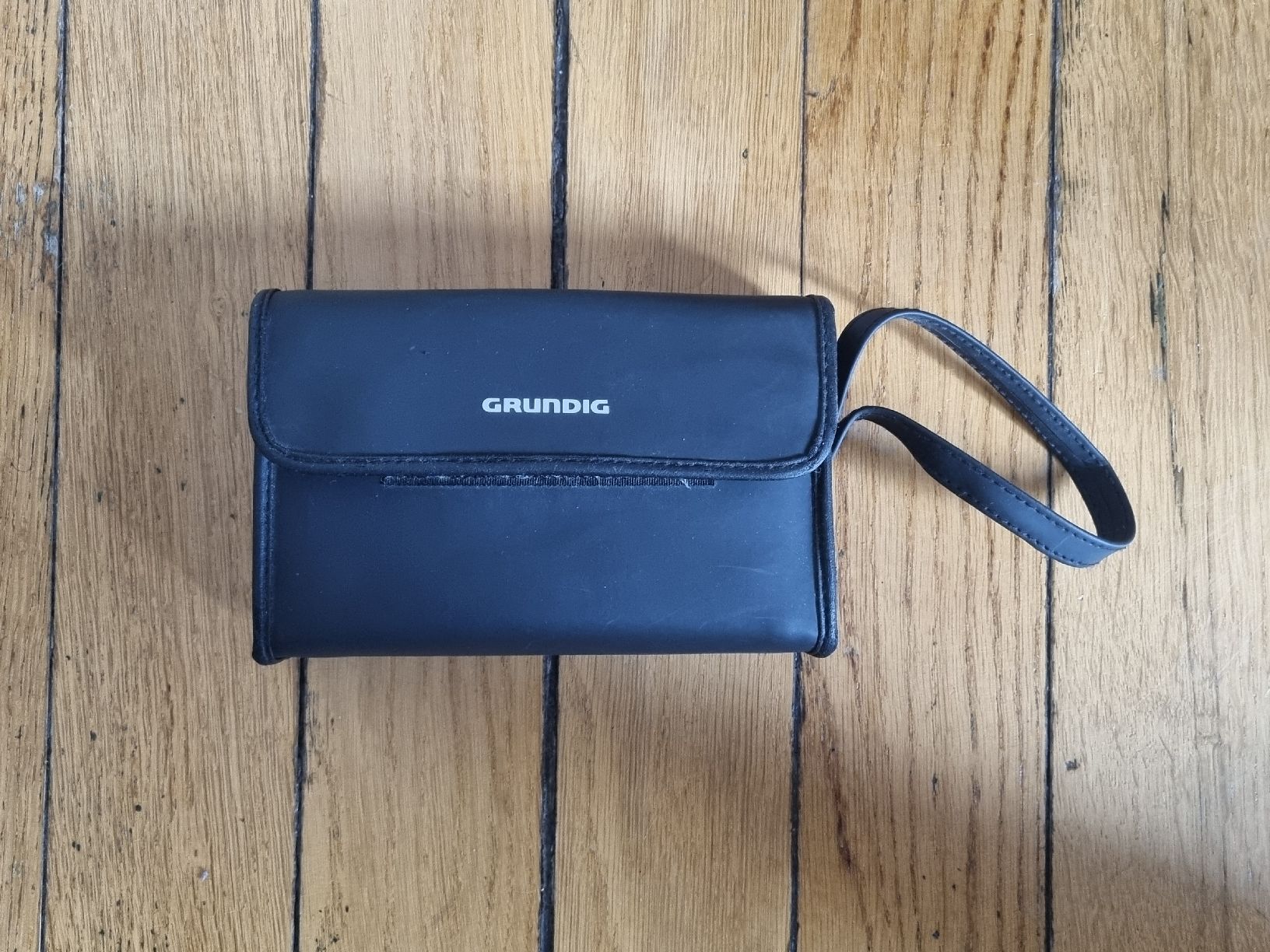Grundig Radio: Grundig Radio – Usato da Schaffhausen venduto da Leveron13 4