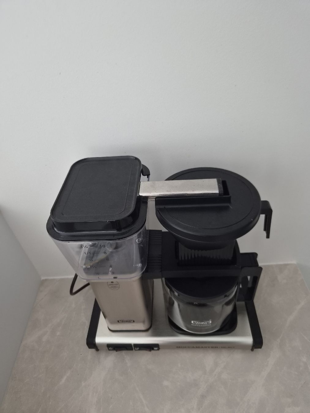 Moccamaster Machines à café & Machines à expresso: Cafetière Moccamaster Select argentée comme neuve  – D'occasion à neuchatel par Lelylaan 1
