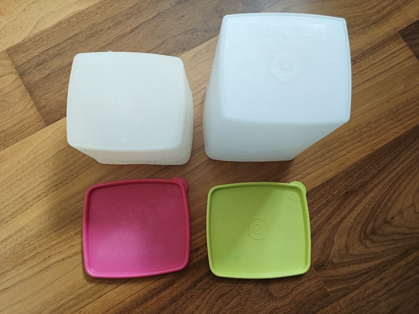 Tupperware Contenitori & Simili: Tupperware Set Gefrierbehälter – Usato da Würenlos venduto da sanfrancisco27 2