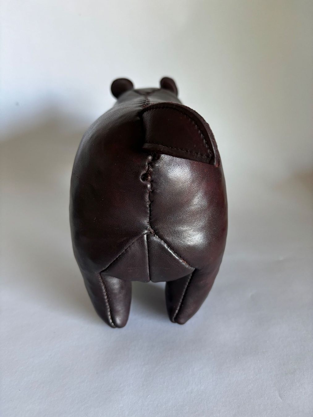Statuette: Kleines Nilpferd von Omersa Leder Designklassiker – Usato da rotkreuz venduto da baudisch 3
