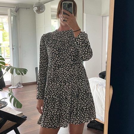 ZARA Kleid mit Leoprint, Size S