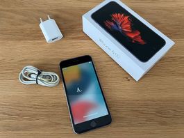 Apple iPhone 6s  32 GB  Space Grau  fast Neuzustand