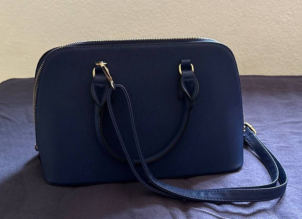 Borse da donna: Borsa Maxfly in pelle blu – Usato da Sementina venduto da sabrii_ 1