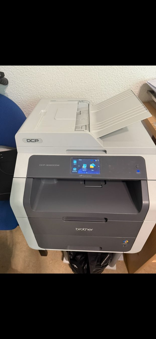 Brother Stampanti: Brother DCP-9020CDW Color LED Multifunktionsdrucker – Usato da Wiesendangen venduto da Tam_spano 1