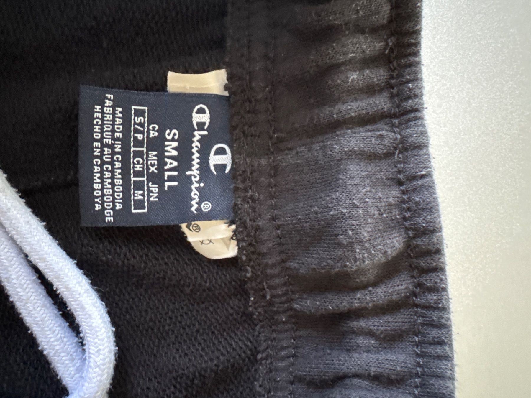 Pantaloni: Kurze Hose Champion Gr S – Usato da Rothenburg venduto da Rias 1