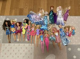 Barbies Anna und Elsa usw