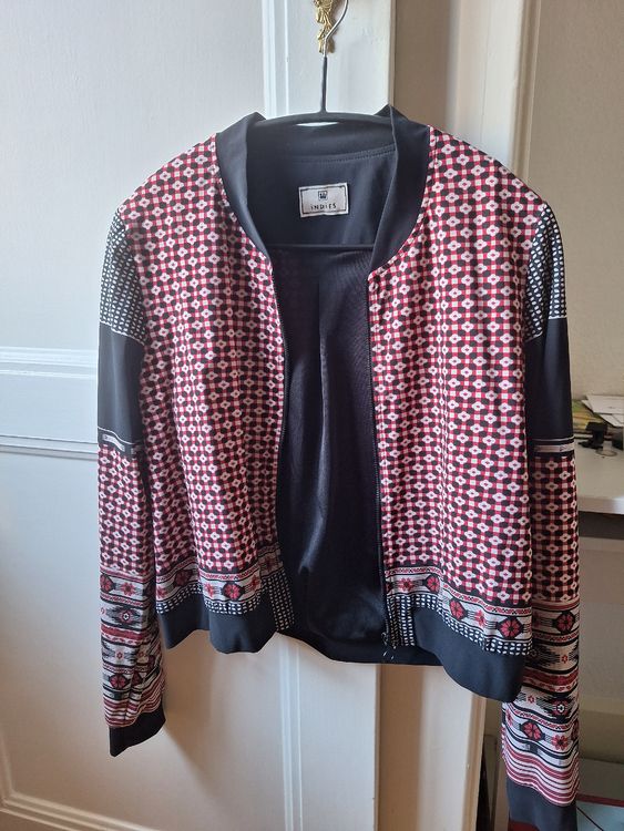 Schöne rote Jacke mit Blumen / belle jaquette rouge à fleurs (Neu ...