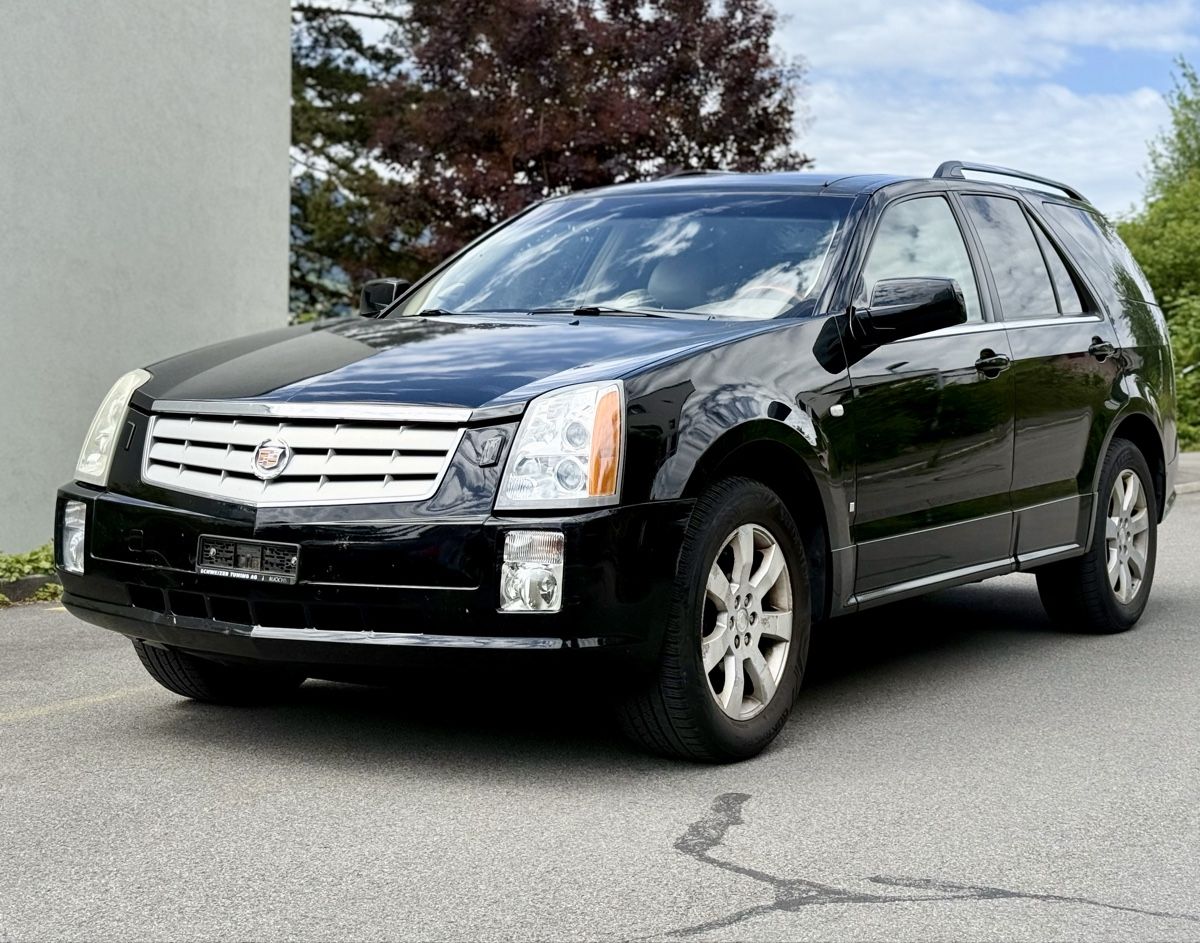 Cadillac Automobili: Cadillac SRX 4.6 Benzin mit 325 Ps. – Usato da Kriens venduto da Gun2000 1