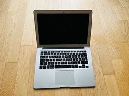 Apple MacBook Air 13" – 2017 – neuer Akku!