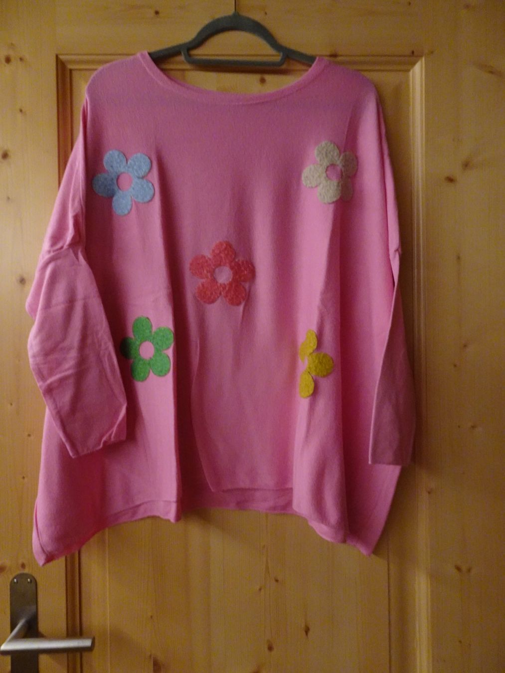 Pullover & Sweatshirts: Bunter Oversize Strickpulli Gr. XL - 42641 – Gebraucht aus Küssnacht am Rigi von Good4Deckeli
