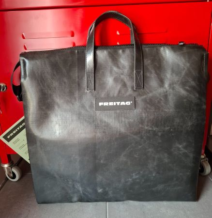 Freitag Tasche Tilda F275 / SCHWARZ