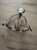 Schöne Deckenlampe mit Holz und LED