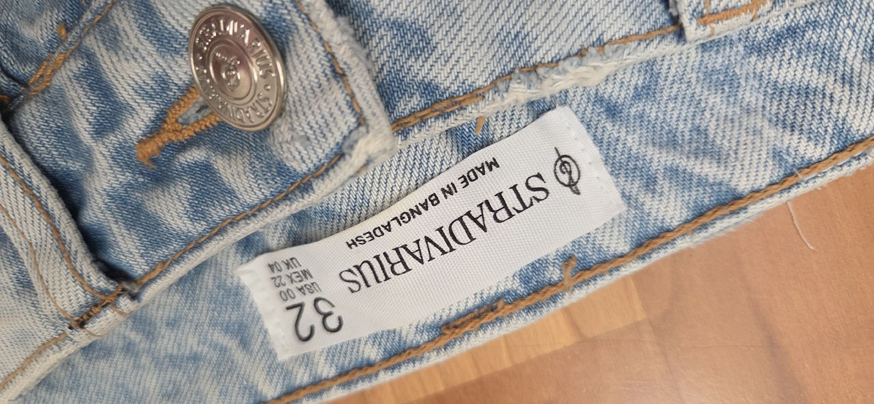Stradivarius Jeans: Jeans Stradivarius Gr. 32 – Gebraucht aus Lyss von Urma5 3