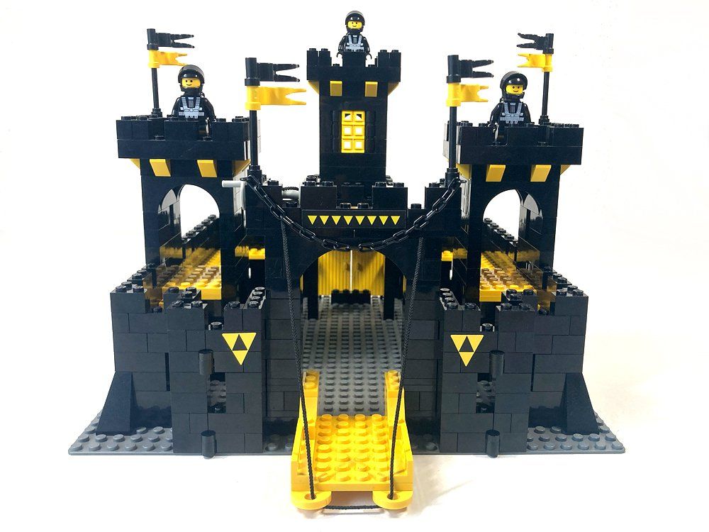 Lego Kit di costruzioni: Lego® Castle 375 "Blacktron Version" – Usato da Weesen venduto da zuse_z3 3