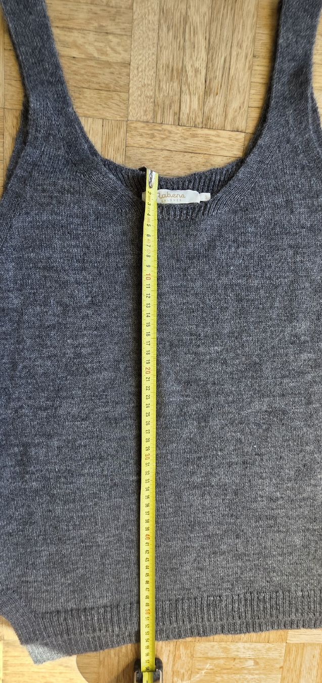 Top: Débardeur /Top laine gris taille S – Usato da Yverdon-les-Bains venduto da van_dq65 4