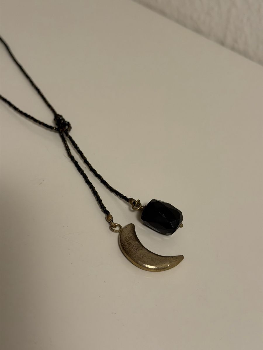 Catenine: Wunderschöne Halskette mit Mond- und Steinanhänger. – Usato da Adliswil venduto da StephanieAnnina 7