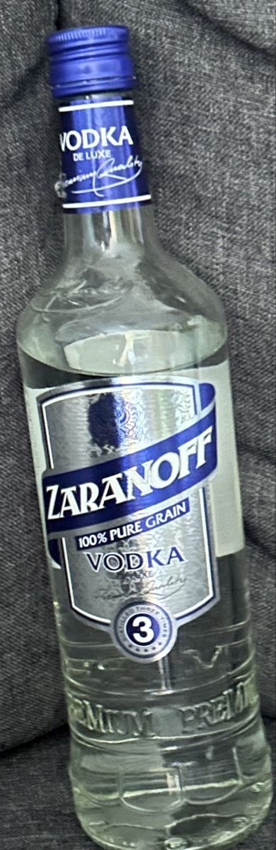 Bevande alcoliche: Vodka Zaranoff  – Usato da Winterthur venduto da stella67