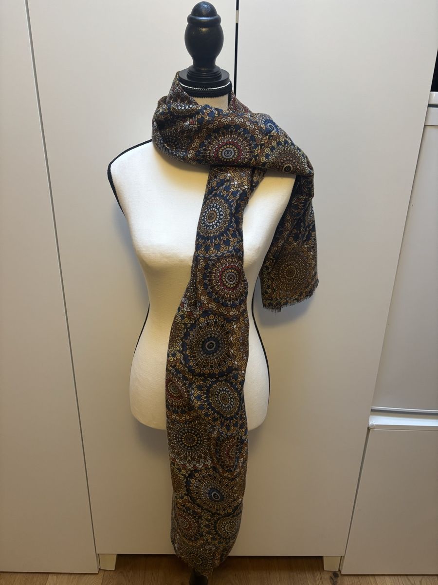 Foulards, Tücher & Schals: Damen Schal mit Mandalamuster – Neu (gemäss Beschreibung) aus Celerina von Heli87 1