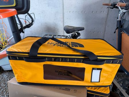 The North Face Base Camp Gear Box L – 90 Liter – Summit Gold