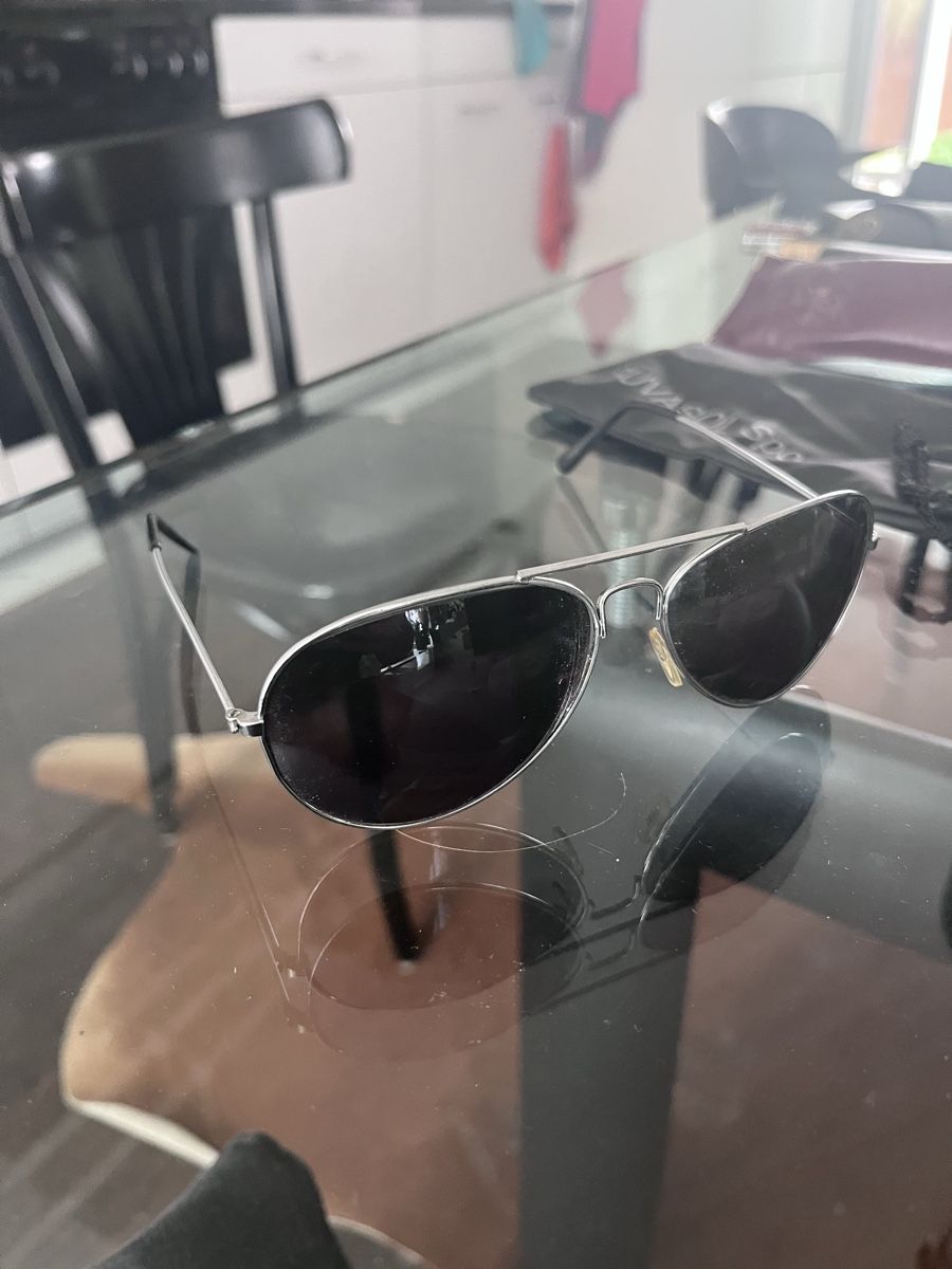 Occhiali & Lenti: Lunettes de soleil aviateur argentées - Élégance assurée – Usato da Zürich venduto da ivi_aka_d 1