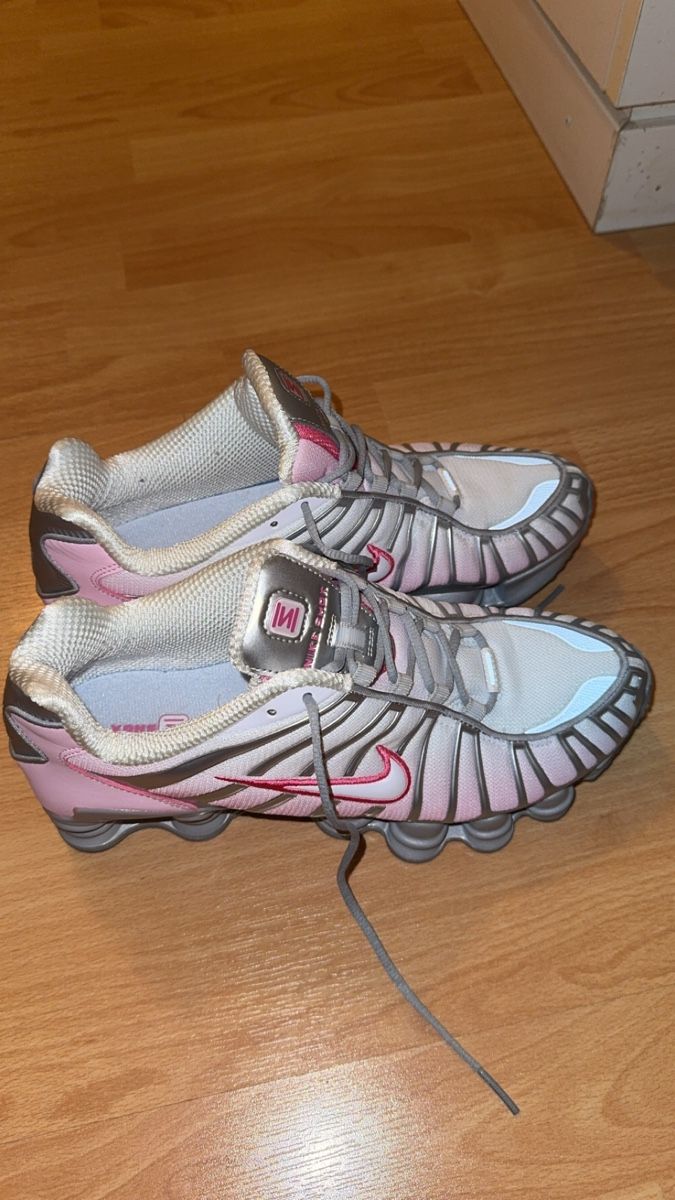 Nike Chaussures femmes: Nike Shox TL – D'occasion à Egerkingen par toniihrr 2