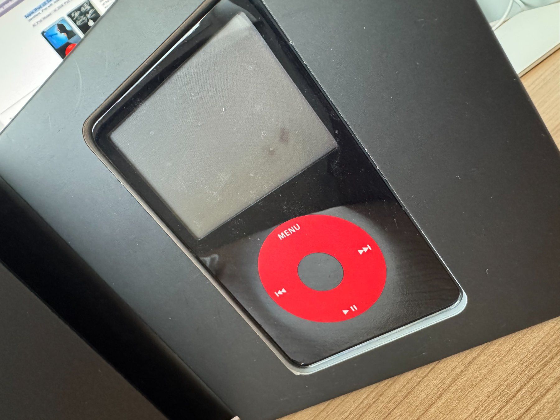 Apple Tragbarer Mediaplayer: Apple iPod U2 Edition 5th Gen Enhanced 30 GB Specs von 2006 – Neu (gemäss Beschreibung) aus Wettingen von Cyprus_one 1