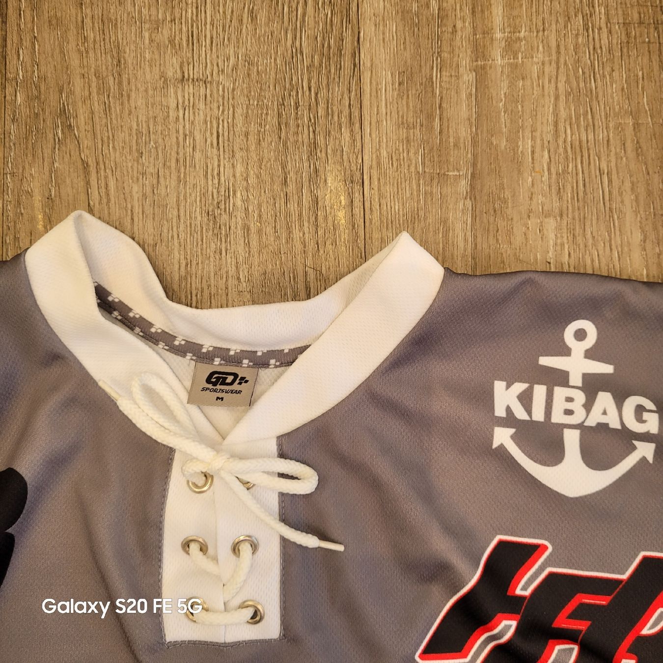 Canottiere & Pantaloni: 2 Eishockey Sportshirts in Grösse M – Usato da Niederbuchsiten venduto da klengyel 7