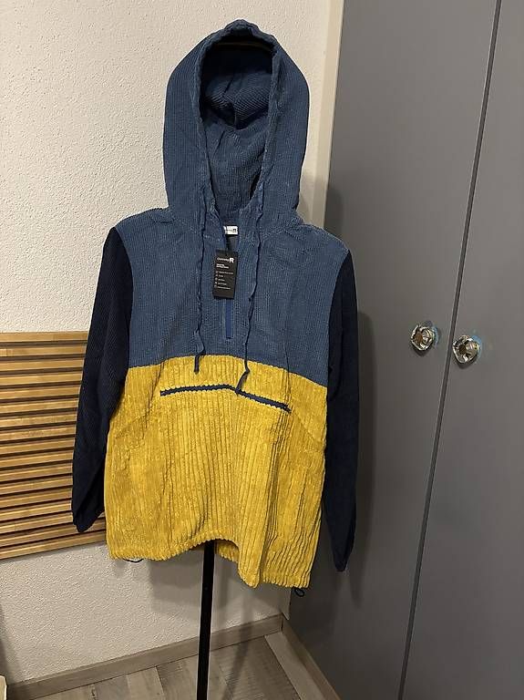 Maglioni & Felpe: Cord Hoodie Gr. M – Nuovo e nell'imballaggio originale da Würenlos venduto da Daveness