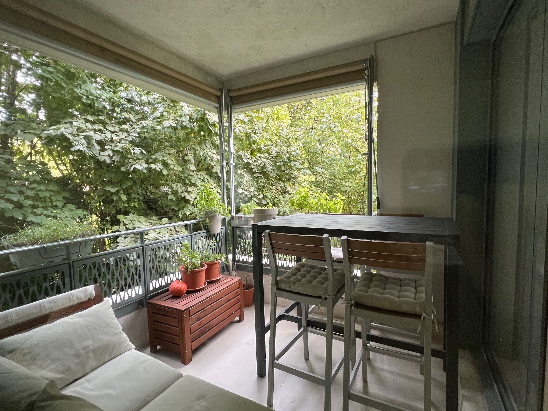 Ikea Set di tavolo e panche: Garden - balcony table + 4 chairs – Usato da Corsier GE venduto da Karol_save_planet 1