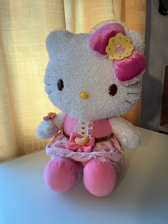 Peluche Hello Kitty (Neu (gemäss Beschreibung)) in Croy für CHF 25 ...