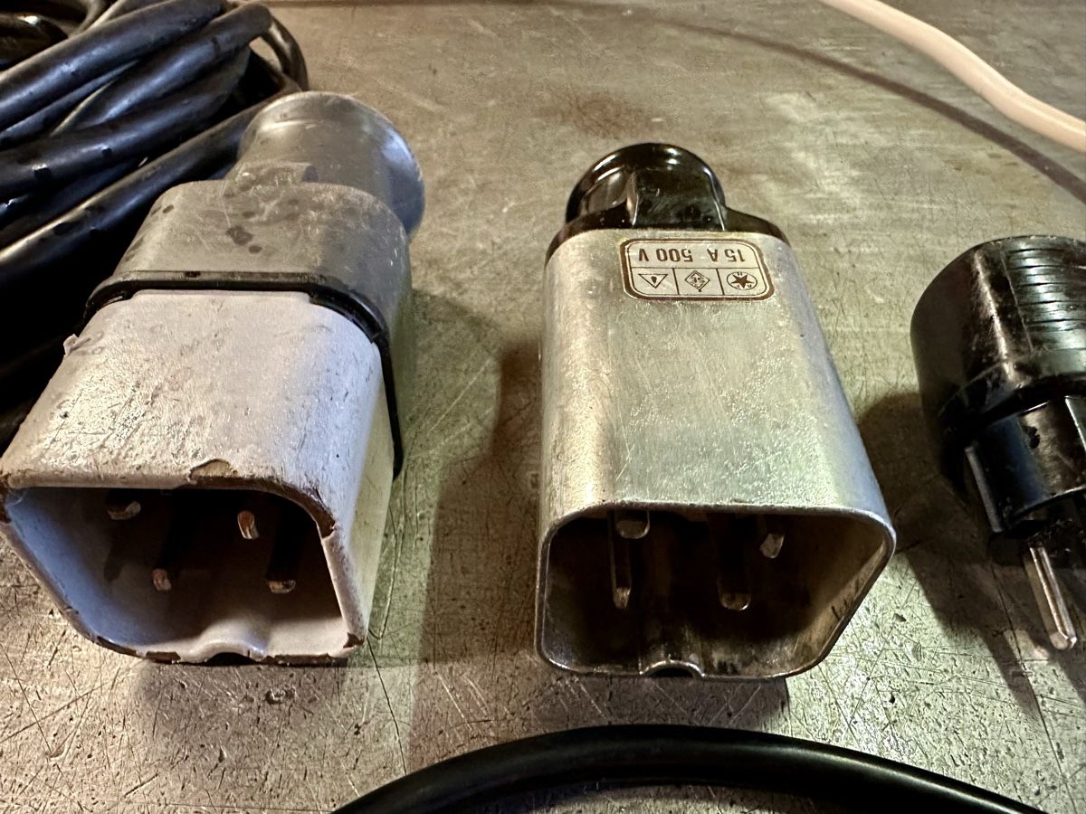 Kabel: Kabel, Stecker, Elektro, Starkstrom, Industrie – Gebraucht aus Meggen von deanstreet 2