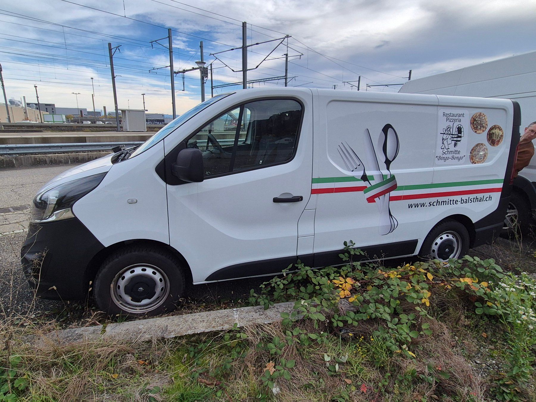 Opel Veicoli commerciali: Lieferwagen OPEL Vivaro B 16CDTi – Usato da Oensingen venduto da Konkursamt_SO 1