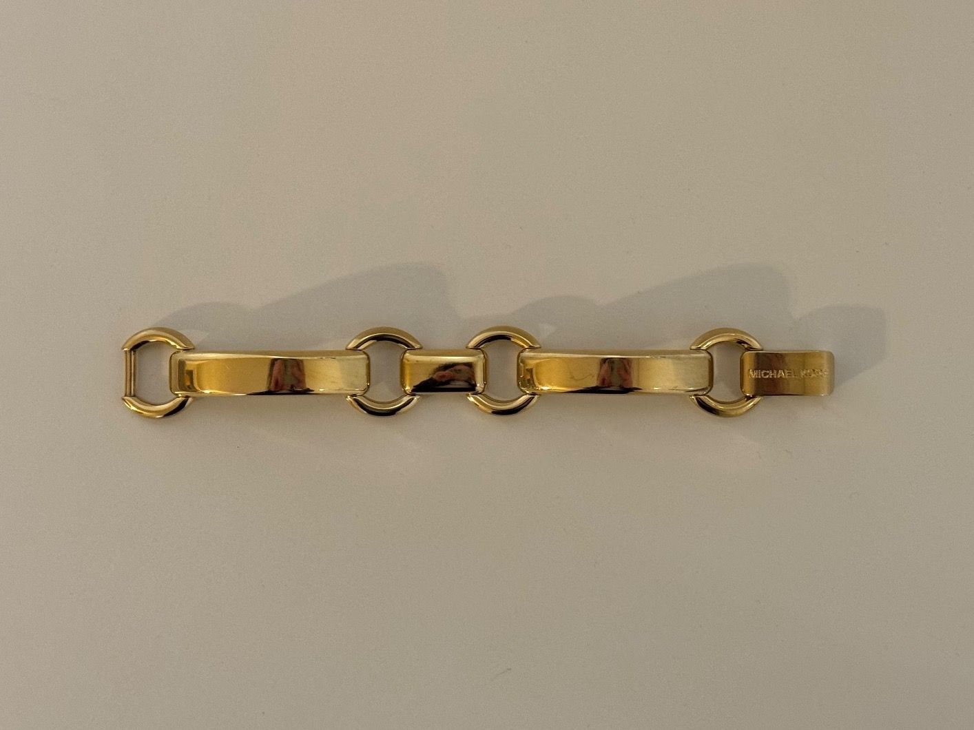 Michael Kors Armbänder & -reifen: Michael Kors Armband – Gebraucht aus Glattpark von Kleider_shop 2