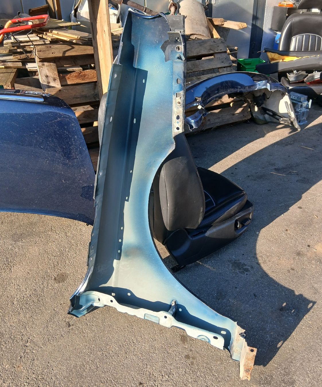 Jaguar Tutti pezzi di ricambio auto: Aile gauche Jaguar X-Type – Usato da la heutte venduto da Auto-stock 1