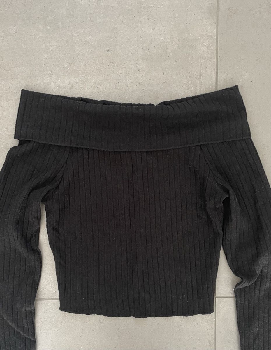 Bershka Top: Pull épaules nues BERSHKA taille S – Nuovo (secondo la descrizione) da Cortaillod venduto da seba15 1