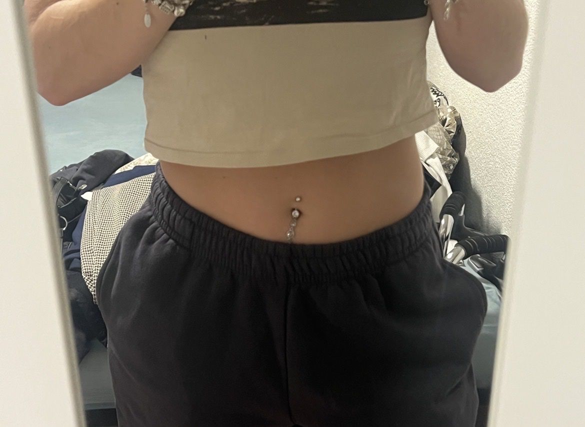 Pantaloni: BASIGAL BLACK SWEATPANTS – Usato da Ebikon venduto da hrh_9dyk