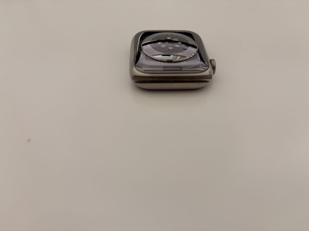 Apple Smartwatch: Apple Watch Edition Series 6 Titanium 44mm – Usato da Dürnten venduto da binop 8