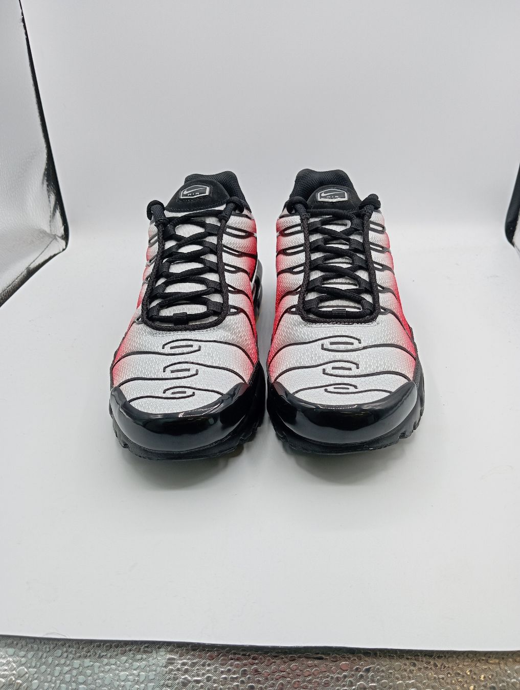 Nike Herrenschuhe: Nike Air Max Plus (EU40) – Neu und originalverpackt aus Schaffhausen von outlez 2