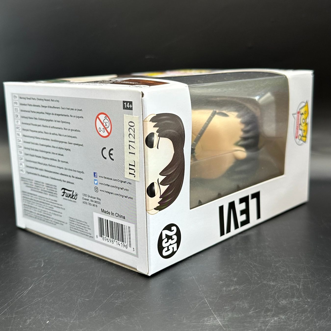 Funko Statuette: Funko Pop! Attack on Titan Levi 235 – Usato da Düdingen venduto da Nerdworld 3