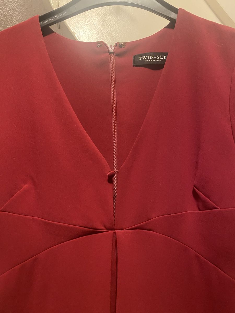 Twinset Vestiti: Twinset Kleid midi Gr. S, bordeauxrot, elegant – Usato da Baden venduto da swiss-alps 1