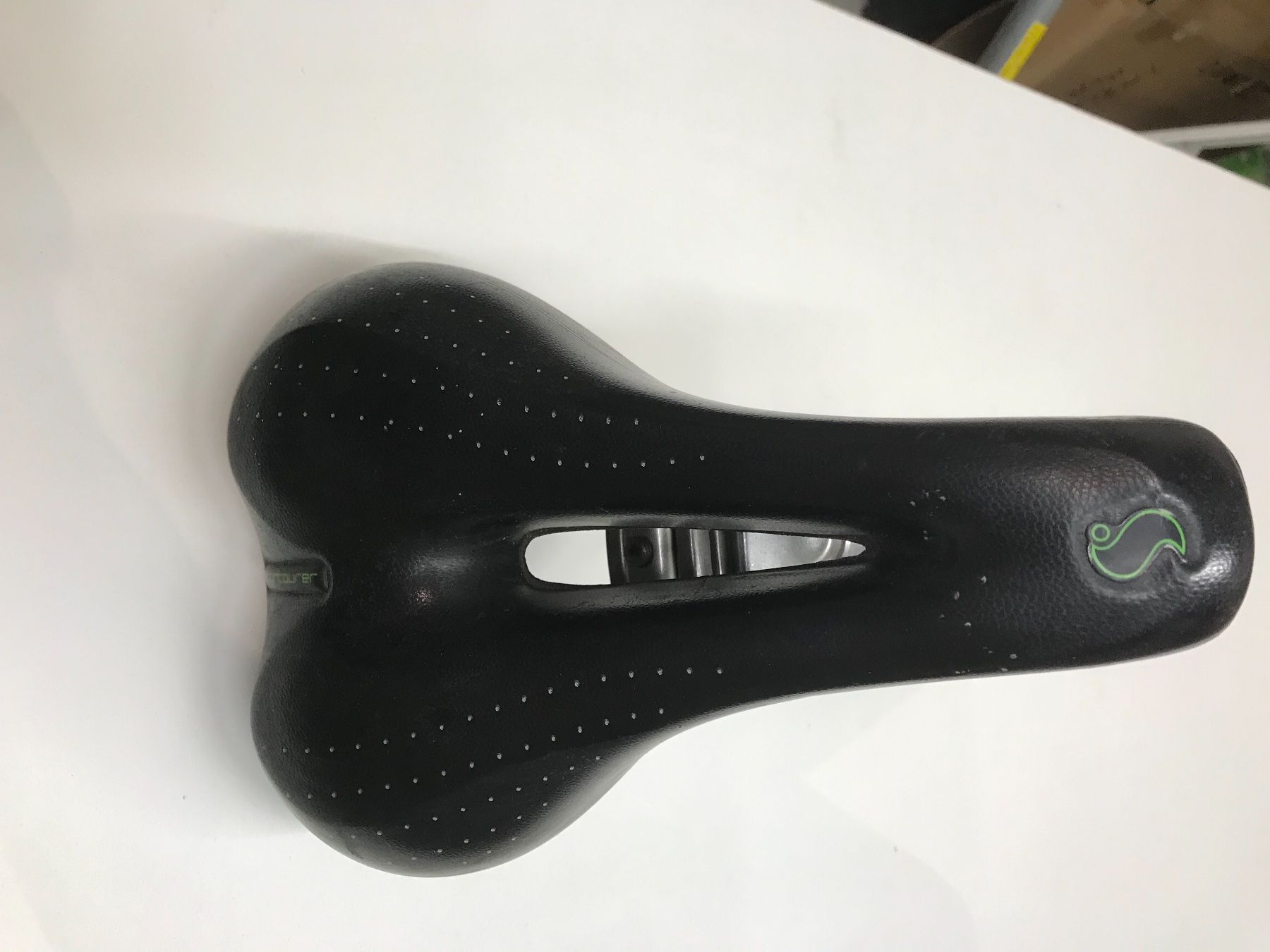 Ersatzteile: SELLE DE VELO SPORT TOURER "FEC ALLOY" – Gebraucht aus Sion von riichounet