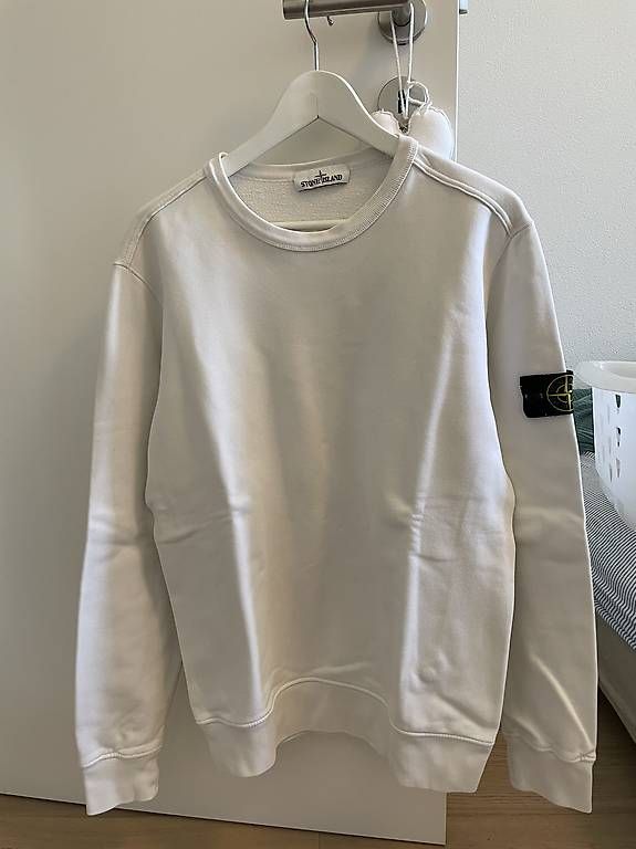 Maglioni & Felpe: Stone Island Pullover Gr. L – Usato da Ennetbürgen venduto da Jvek