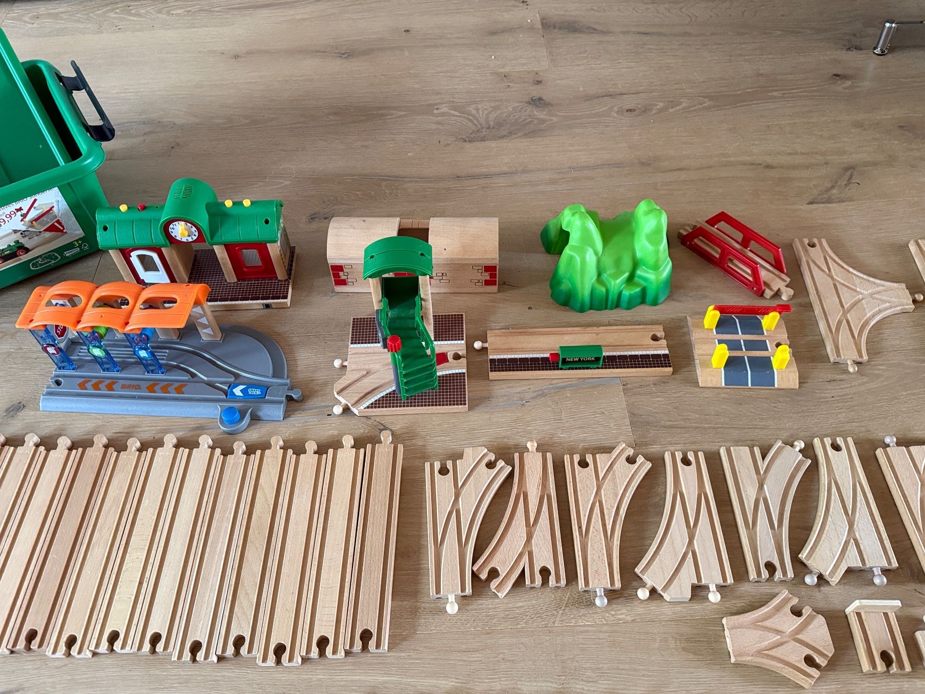 Brio Giocattoli: Riesiges Briobahn-Set ab 1.- – Usato da Binz venduto da Labruyere 3
