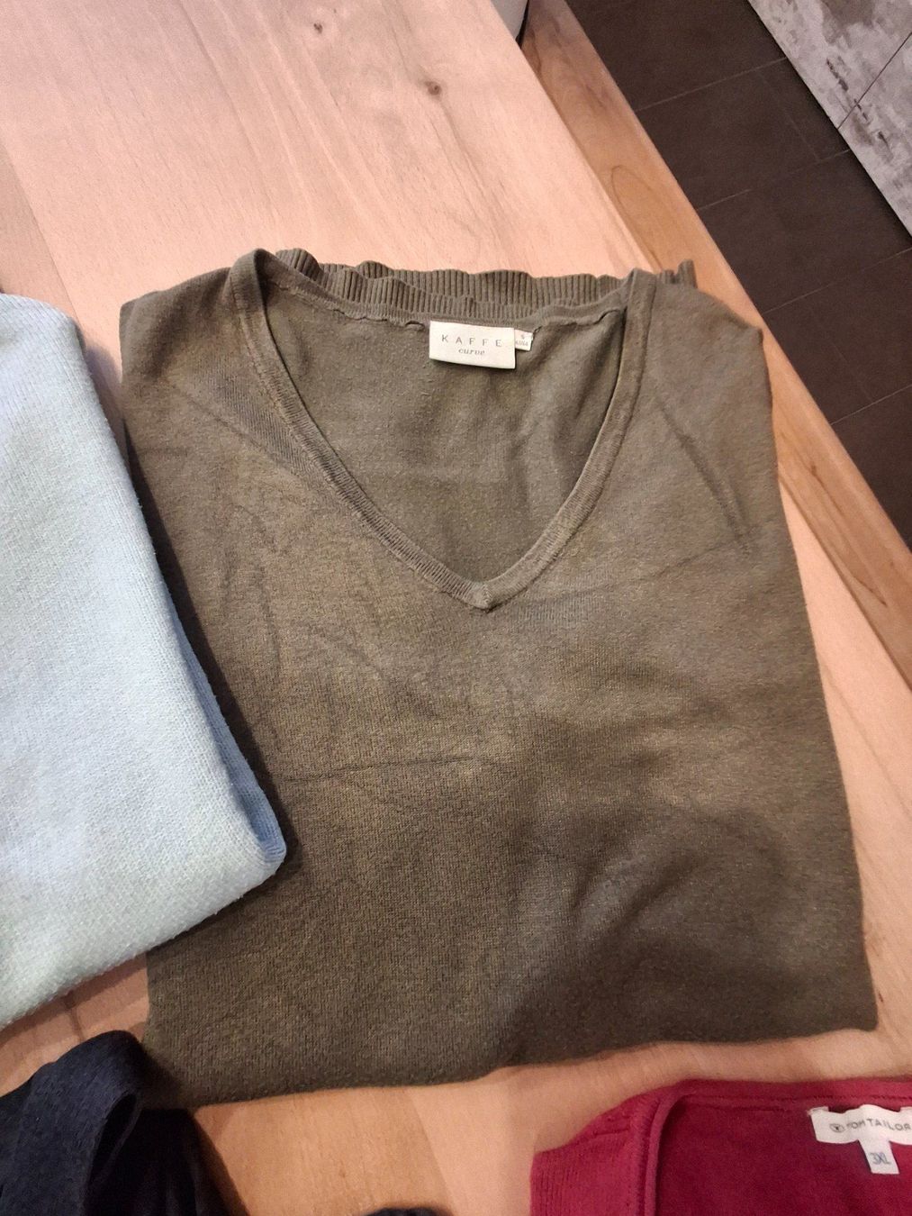 Maglioni & Felpe: 6 Pullover XXL/46 – Usato da Bilten venduto da pelanov 4